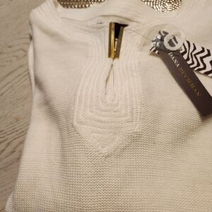 Dana Buchman White Crew Neck Sweater Medium NWT